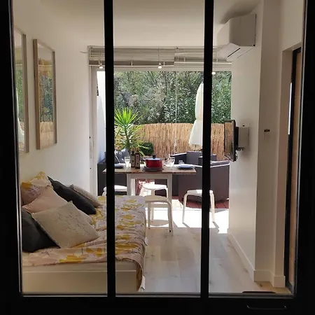 Apartamento T2 Avec Piscine, Terrasse & A Pied