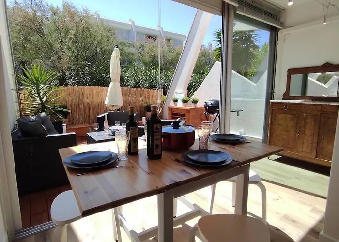 T2 Avec Piscine, Terrasse & A Pied * La Grande-Motte