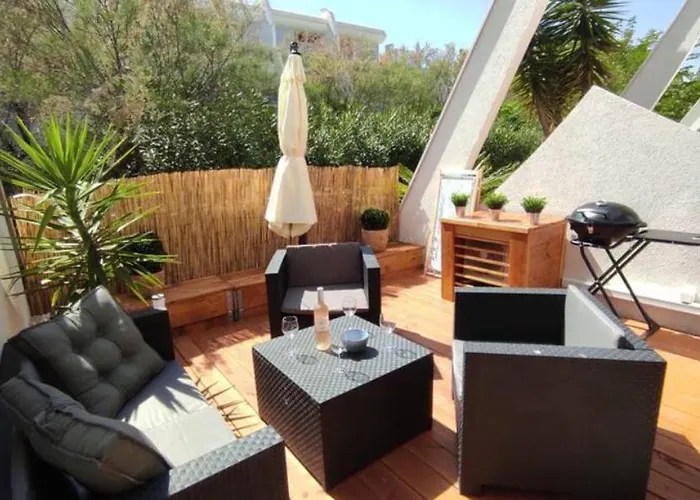 Apartamento T2 Avec Piscine, Terrasse & A Pied