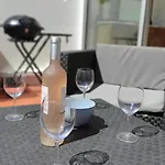 T2 Avec Piscine, Terrasse & A Pied Apartment
