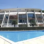Apartment T2 Avec Piscine, Terrasse & A Pied