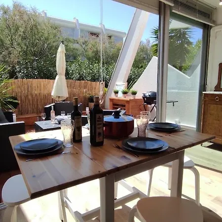 T2 Avec Piscine, Terrasse & A Pied * La Grande-Motte